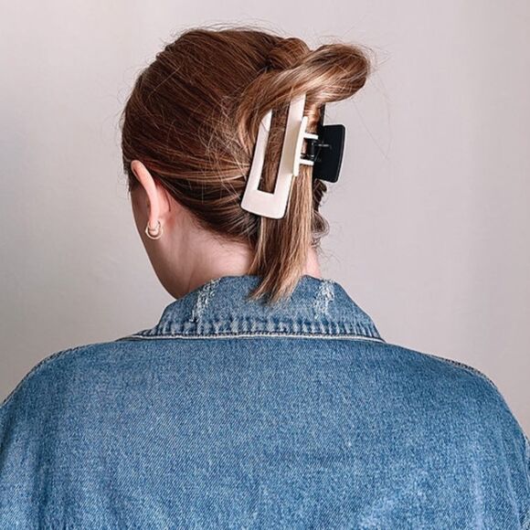 NEW Black and White Claw Clip - Picture 4 of 4